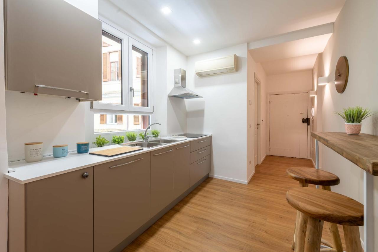 Navona 7.3 Suite Roma Exterior foto